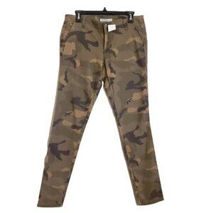 Camo women's skinny low rise pants size 9 NWT